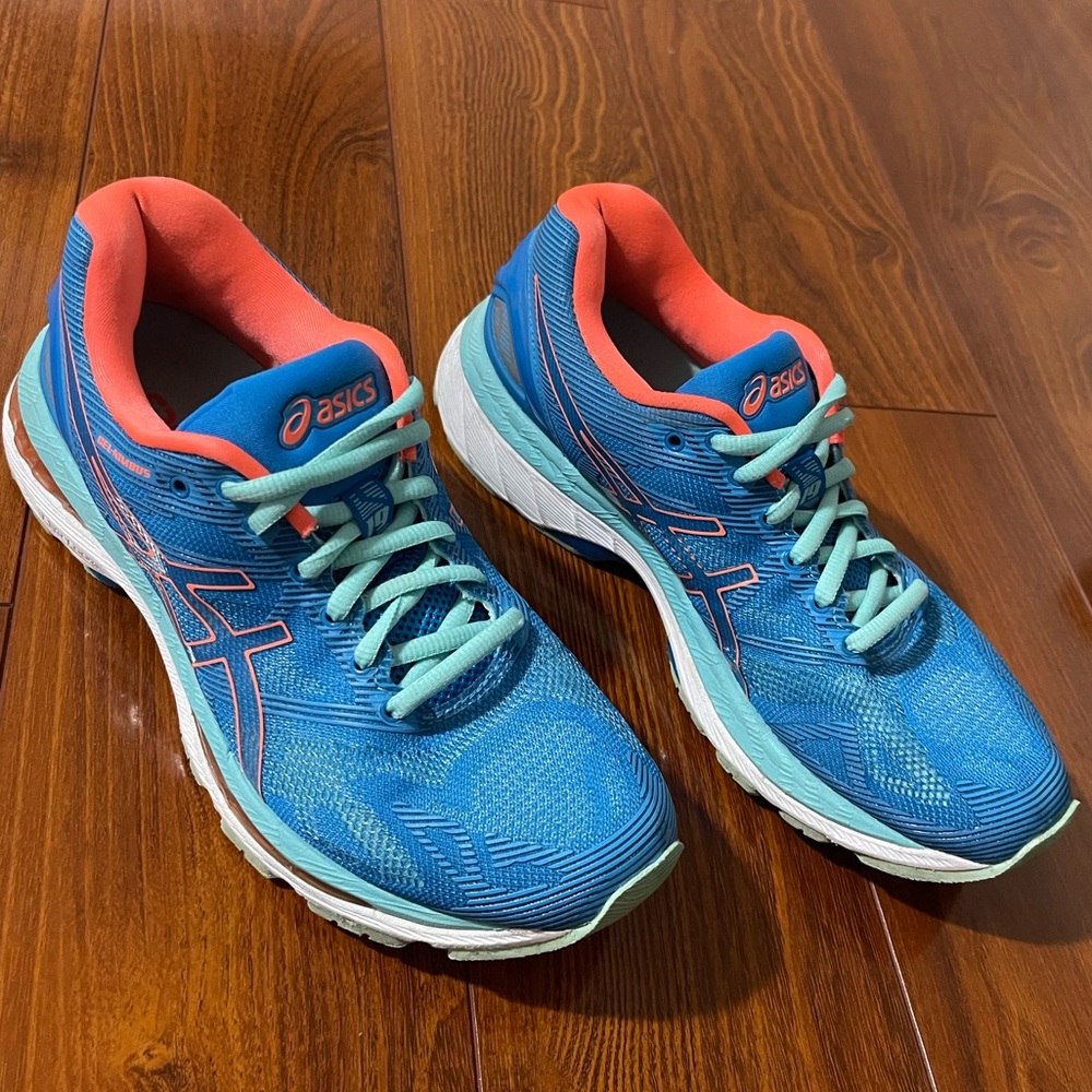 ASICS Blue Snickers - Picture 2 of 6